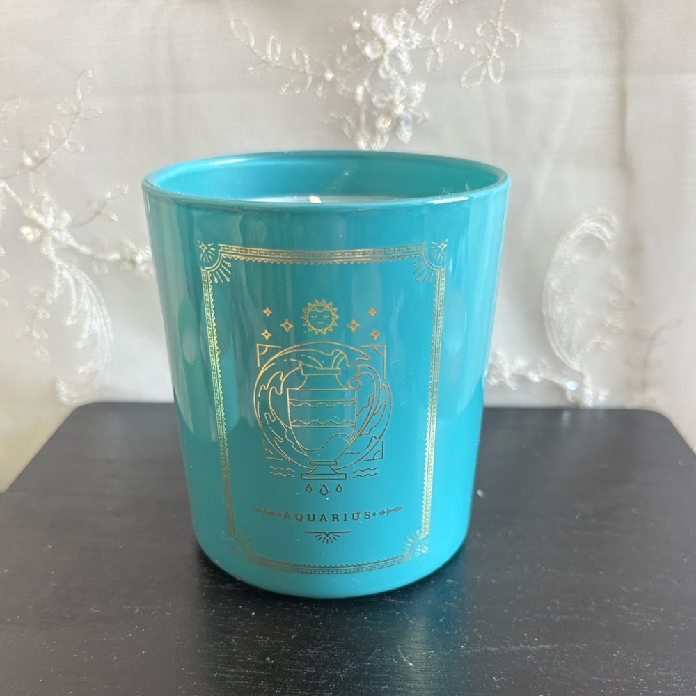 Ashland Scented Candle Aquarius NWT 10oz.